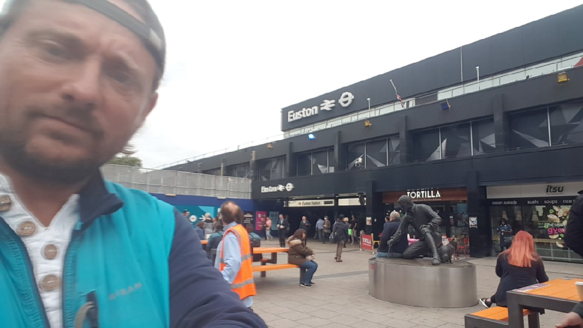 London Euston Kings Cross.